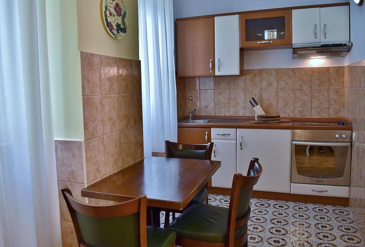 Apartment Palace Rab Town Exterior photo
